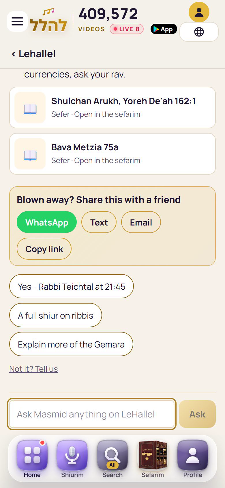 The end of Masmid's ribbis answer on LeHallel at phone size: Shulchan Arukh, Yoreh De'ah 162:1 and Bava Metzia 75a as cards that open the sefer, the Share this with a friend bar, and the offer Yes - Rabbi Teichtal at 21:45